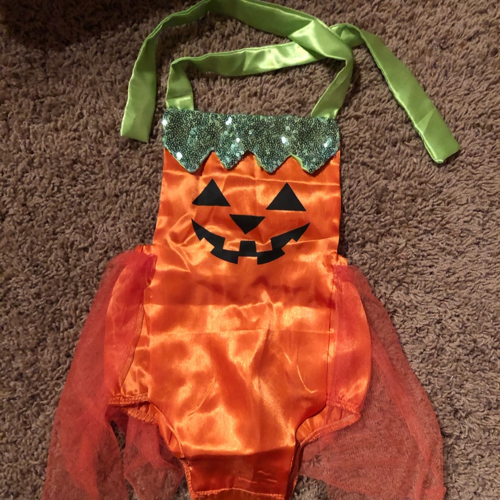 Pumpkin outfit